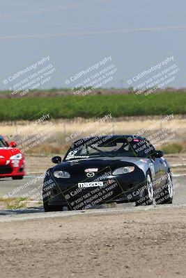 media/Apr-30-2022-CalClub SCCA (Sat) [[98b58ad398]]/Group 2/Race (Grapevine)/